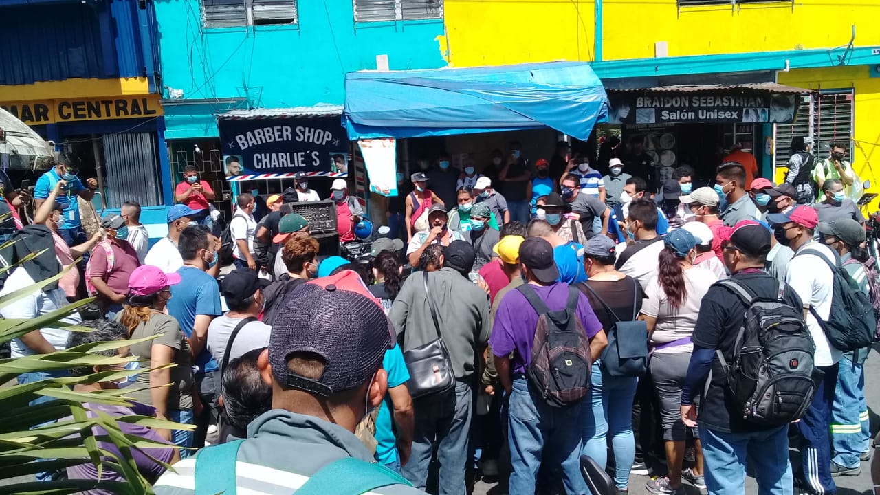 Afirman que el edil de Soyapango amenaza más de 250 empleos al intentar privatizar el servicio de desechos sólidos afirman-que-el-edil-de-soyapango-amenaza-mas-de-250-empleos-al-intentar-privatizar-el-servicio-de-desechos-solidos